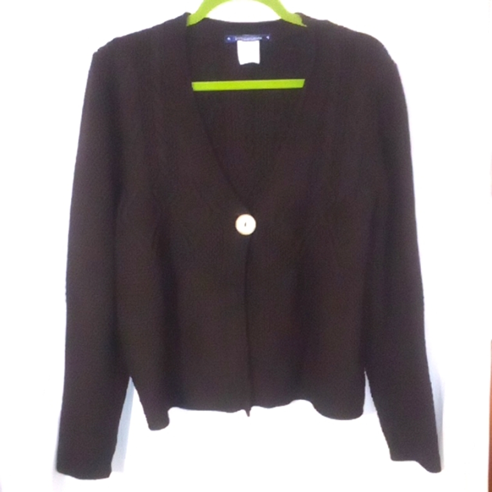 Size large dark brown cable knit sweater v-neck one button front closure